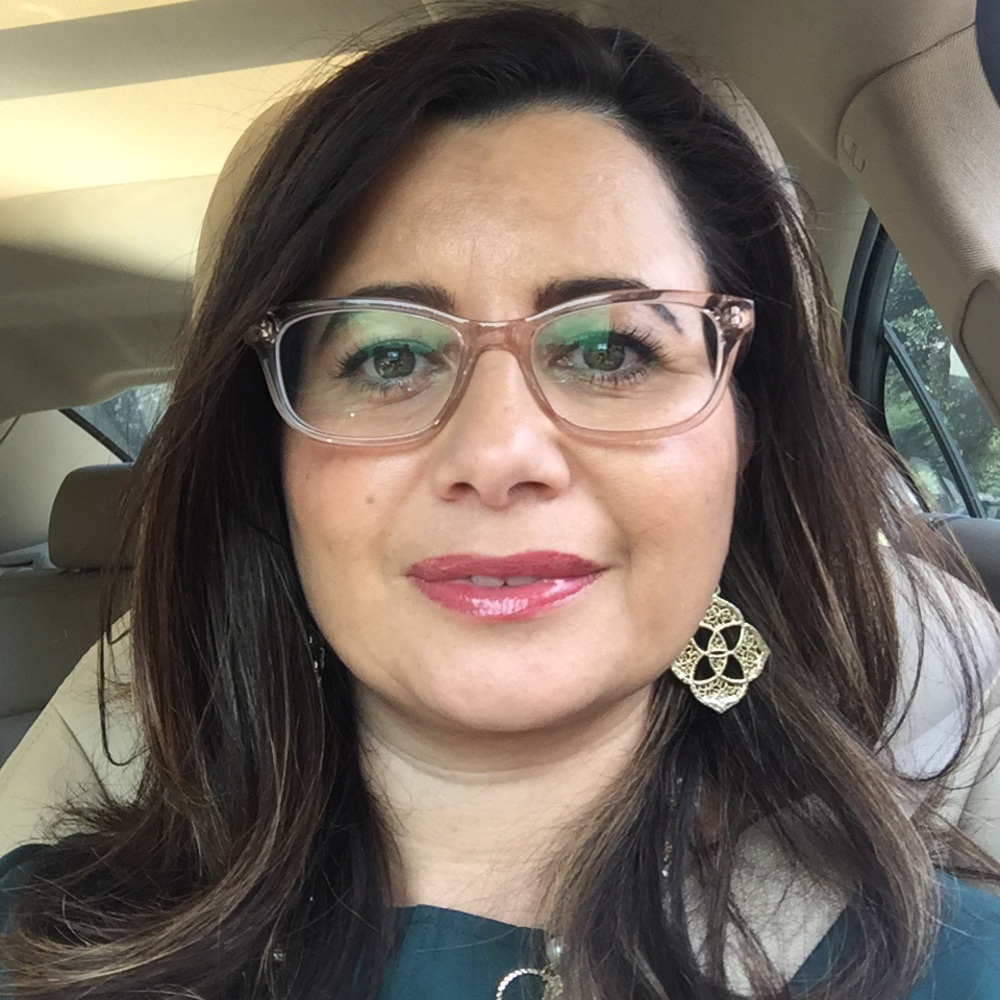 Meet your Posher, Gaby